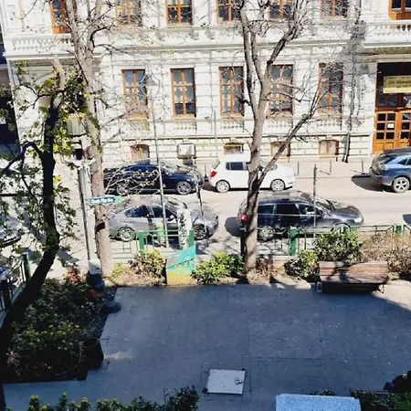 Pitar Studio Apartment